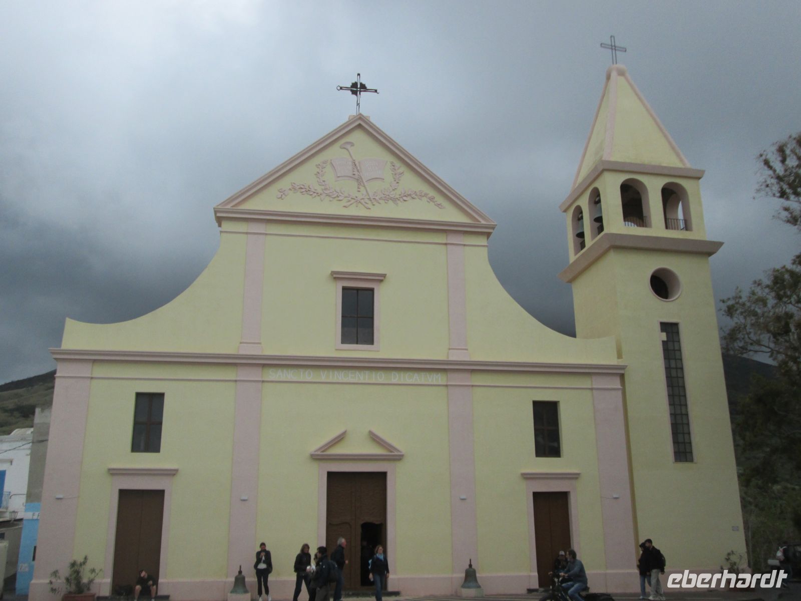 Stromboli: Kirche Sankt Vinzent / San Vincenzo Ferreri &ndash; &copy; Heike Heinen (Eberhardt TRAVEL)