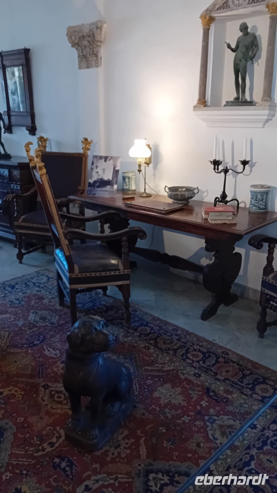 Villa San Michele Schreibtisch von Axel Munthe &ndash; &copy; Allina Anderer (Eberhardt TRAVEL)