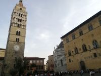 Domplatz in Pistoia &ndash; &copy; Alicia Eckert (Eberhardt TRAVEL)