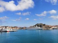 Elba Hafeneinfahrt &ndash; &copy; Alicia Eckert (Eberhardt TRAVEL)