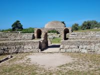 Paestum - Amphitheater &ndash; &copy; Katrin Deutschbein (Eberhardt TRAVEL)
