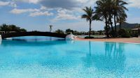 Relax am Hotelpool &ndash; &copy; Monika Cortese (Eberhardt TRAVEL)