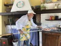 Pizzabäcker &ndash; &copy; Mathias Schirmer (Eberhardt TRAVEL)
