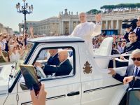 Näher am Papat dran sein geht nicht &ndash; &copy; Mathias Schirmer (Eberhardt TRAVEL)