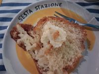 Babá Dessert aus Neapel &ndash; &copy; Anette Rietz (Eberhardt TRAVEL)