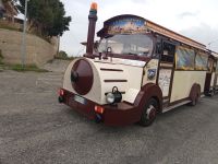 Die Bimmelbahn in Gerace - Kalabrien &ndash; &copy; Marieta Beck (Eberhardt TRAVEL)