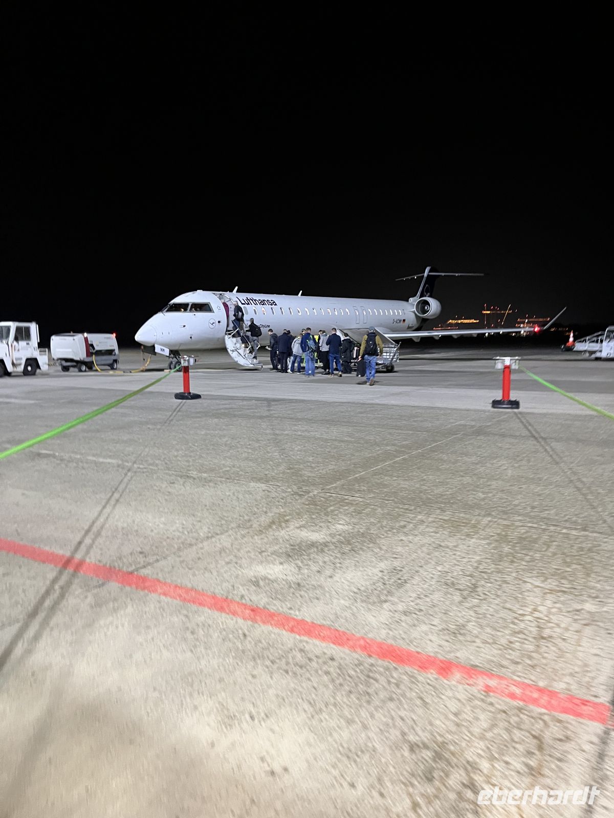 Dresden Flughafen - 5:50 Uhr   &ndash; &copy; Renate Grafe (Eberhardt TRAVEL)