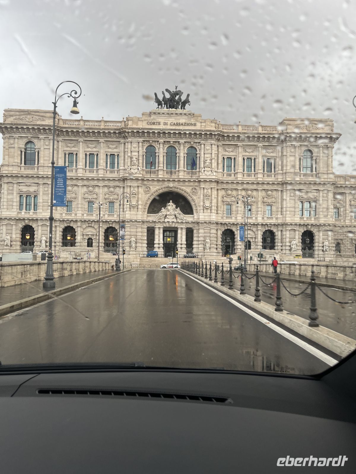 ROM- Besuch Vatikanischen Garten und Museen - Justizpalast &ndash; &copy; Renate Grafe (Eberhardt TRAVEL)