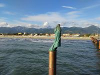 Am Pier von Pietrasanta  &ndash; &copy; Monika Cortese (Eberhardt TRAVEL)