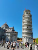 Schiefe Turm von Pisa mit Kathedrale  &ndash; &copy; Monika Cortese (Eberhardt TRAVEL)