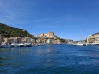 Bonifacio (Blick von der Unterstadt zur Zitadelle) &ndash; &copy; Katrin Deutschbein (Eberhardt TRAVEL)