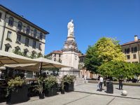 PXL_20260605_084610320.jpg  Como ist erreicht - Denkmal von Alessandro Volta