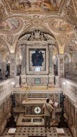 Salerno Dom Krypta mit Reliquien des Hlg. Matthäus.jpg &ndash; &copy; Thomas Börner (Eberhardt TRAVEL)