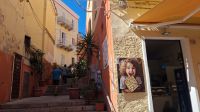 Gasse auf La Maddalena &ndash; &copy; Anette Rietz (Eberhardt TRAVEL)