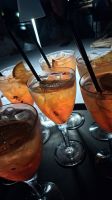 Abendlicher Aperitif für alle an der Poolbar &ndash; &copy; Anette Rietz (Eberhardt TRAVEL)