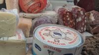 Käse und Wurst auf dem Markt in Cagliari &ndash; &copy; Anette Rietz (Eberhardt TRAVEL)