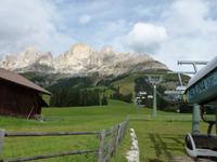 4-er Sessellift Paolina mit Rosengarten &ndash; &copy; Betina Marinow (Eberhardt TRAVEL)