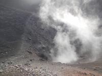 Qualm aus dem kleinen Südost-Krater &ndash; &copy; Anne-Maria Friedrich (Eberhardt TRAVEL)
