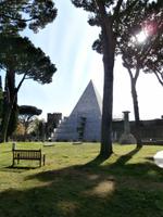 Pyramide in Rom &ndash; &copy; Ingrid Langer (Eberhardt TRAVEL)