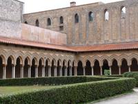 Dom in Monreale (Kreuzgang) &ndash; &copy; Katrin Deutschbein (Eberhardt TRAVEL)