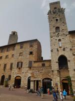 Stadtführung in San Gimignano (Hauptplatz - Piazza della Cisterna) &ndash; &copy; Katrin Deutschbein (Eberhardt TRAVEL)