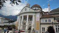 Meran Kurhaus von 1907 &ndash; &copy; Petra Sauer (Eberhardt TRAVEL)
