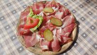 ...oder lieber Südtiroler Speck... &ndash; &copy; Petra Sauer (Eberhardt TRAVEL)