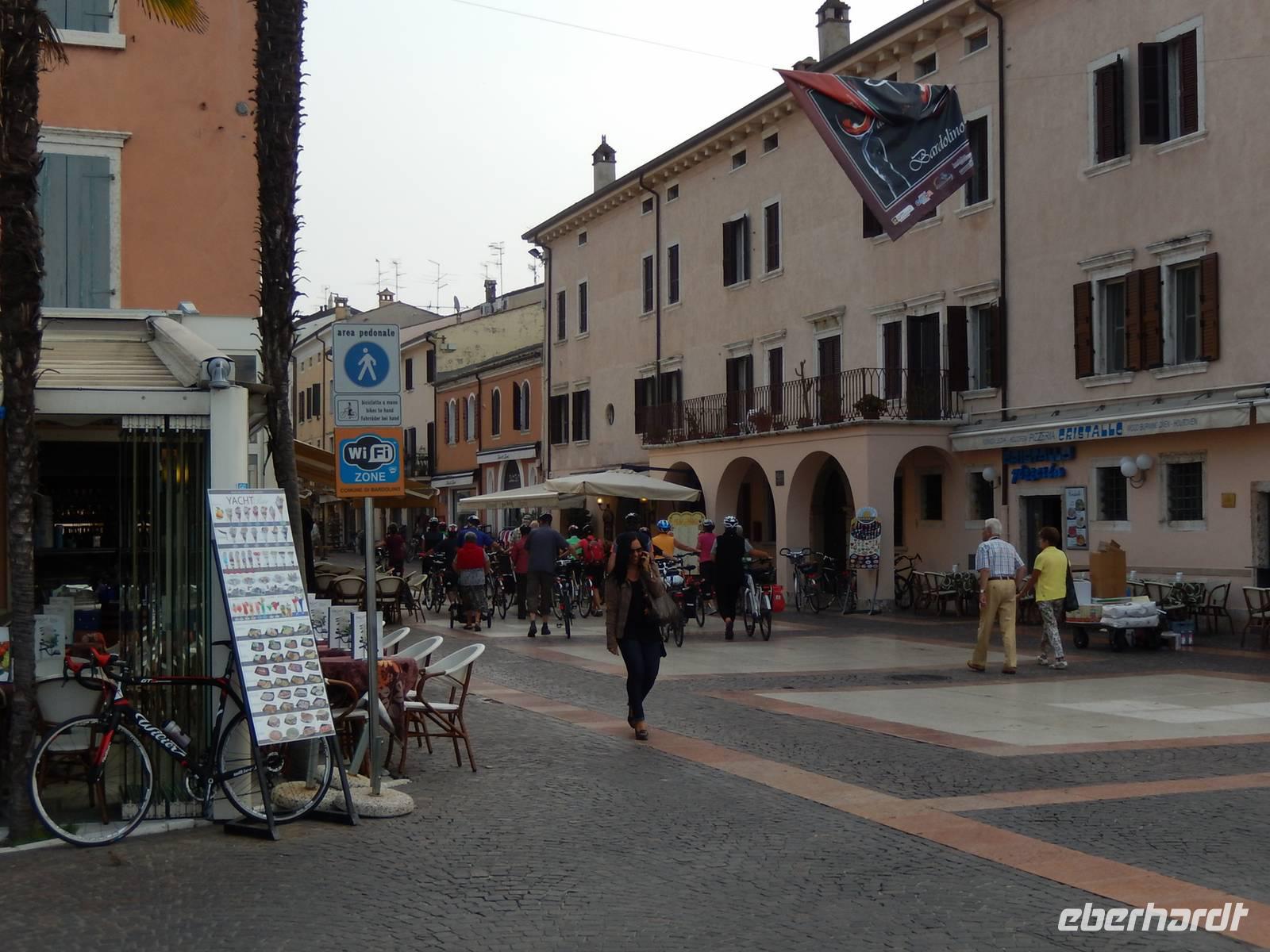 in den Gassen von Garda &ndash; &copy; Jens Fischer (Eberhardt TRAVEL)