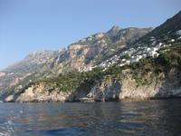 ... und immer an der Amalfiküste entlang &ndash; &copy; Annette Zocher (Eberhardt TRAVEL)