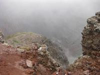 Blick in den Krater &ndash; &copy; Annette Zocher (Eberhardt TRAVEL)