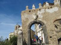 Agropoli, Stadttor &ndash; &copy; Petra Scherbaum (Eberhardt TRAVEL)