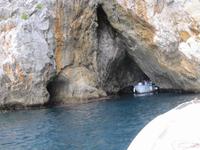 Palinuro, Grotteneinfahrt &ndash; &copy; Petra Scherbaum (Eberhardt TRAVEL)
