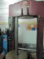 Ölpresse &ndash; &copy; Petra Scherbaum (Eberhardt TRAVEL)
