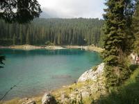 Der Karersee &ndash; &copy; Gabriele Schwarze (Eberhardt TRAVEL)