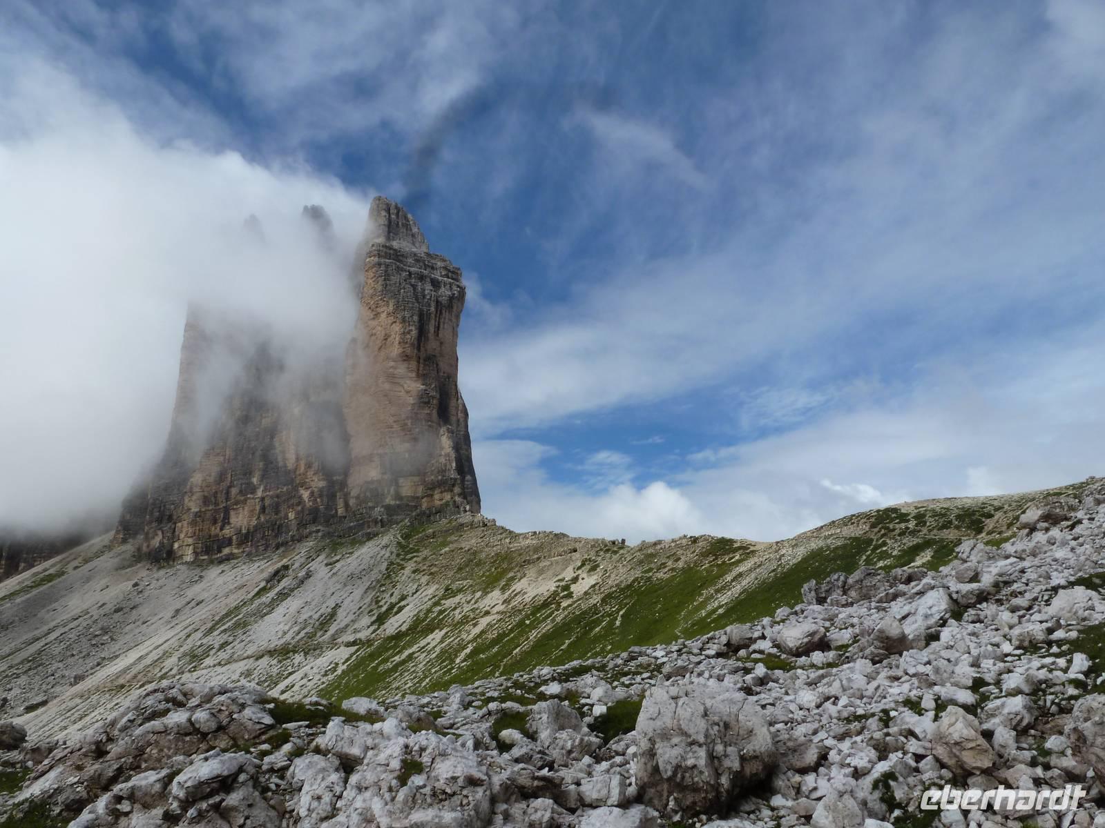 Drei Zinnen - im Nebel &ndash; &copy; Betina Marinow (Eberhardt TRAVEL)