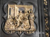  49 Ansicht eines Broncereliefs des Battisterio &ndash; &copy; Adelheid Fritzsche (Eberhardt TRAVEL)