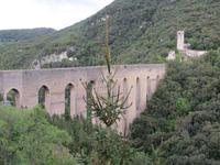 060 Ponte delle Torri in Spoletto &ndash; &copy; Jürgen Schmeißer (Eberhardt TRAVEL)