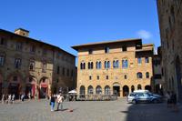 Volterra - Piazza dei Priori &ndash; &copy; Andreas Wolfsteller (Eberhardt TRAVEL)