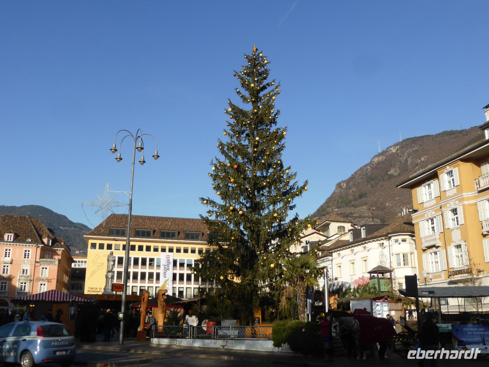 Bozen - Waltersplatz &ndash; &copy; Claudia Bernhardt (Eberhardt TRAVEL)