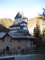 Wallfahrtskirche San Romedio &ndash; &copy; Annette Zocher (Eberhardt TRAVEL)