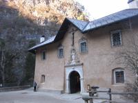 Wallfahrtskirche San Romedio &ndash; &copy; Annette Zocher (Eberhardt TRAVEL)