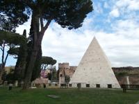 Cestius Pyramide Rom &ndash; &copy; Ingrid Langer (Eberhardt TRAVEL)