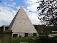 Cestius Pyramide Rom &ndash; &copy; Ingrid Langer (Eberhardt TRAVEL)