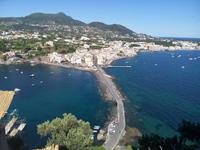 Ischia Ponte &ndash; &copy; Ksenia Parfenova (Eberhardt TRAVEL)