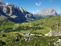 Wandern in Südtirol (Italien) – Dolomiten Wanderreise in Sterzing Astjoch – Sellajoch – Seiser Alm – Gemeinschaftsalm Fane – Burkhardtsklamm – Ratschinger Almenweg – Tatschsp (334) &ndash; &copy; Benjamin Rodriguez Manzanares (Eberhardt TRAVEL)