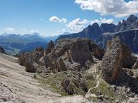 Wandern in Südtirol (Italien) – Dolomiten Wanderreise in Sterzing Astjoch – Sellajoch – Seiser Alm – Gemeinschaftsalm Fane – Burkhardtsklamm – Ratschinger Almenweg – Tatschsp (353) &ndash; &copy; Benjamin Rodriguez Manzanares (Eberhardt TRAVEL)