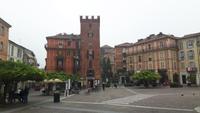 Asti ( Piazza Statuto) &ndash; &copy; Katrin Deutschbein (Eberhardt TRAVEL)