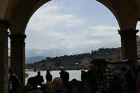 Blick auf den Arno von Ponte Vecchio