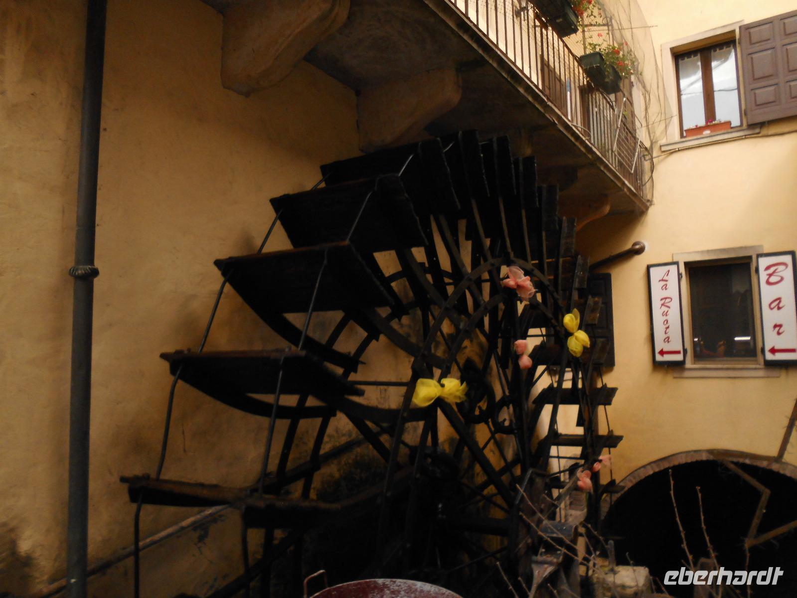  Wasserrad in Borghettto sul mincio &ndash; &copy; Adelheid Fritzsche (Eberhardt TRAVEL)