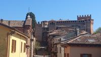 Die Mittelalterfestung thront über dem Städtchen Gradara &ndash; &copy; Simone Willner (Eberhardt TRAVEL)